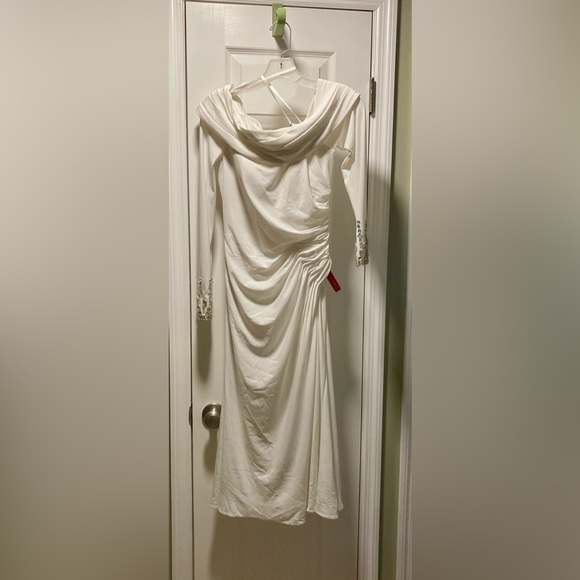 MAC DUGGAL FOLDOVER LONG SLEEVE JEWELED MIDI DRESS NWT 2 - Picture 4 of 9